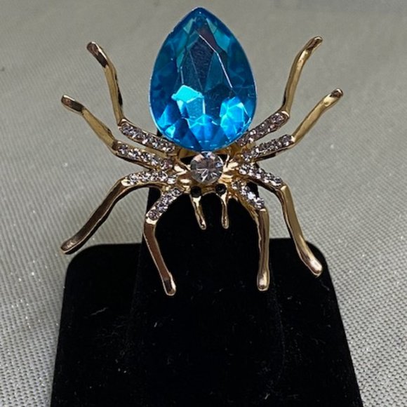 💖Fun to Wear! Gold Tone with Faux Topez Stone Spider adjustable ring. /R64 - Picture 3 of 3